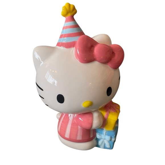 Hello Kitty Other - Hello Kitty Happy Presents Figurine